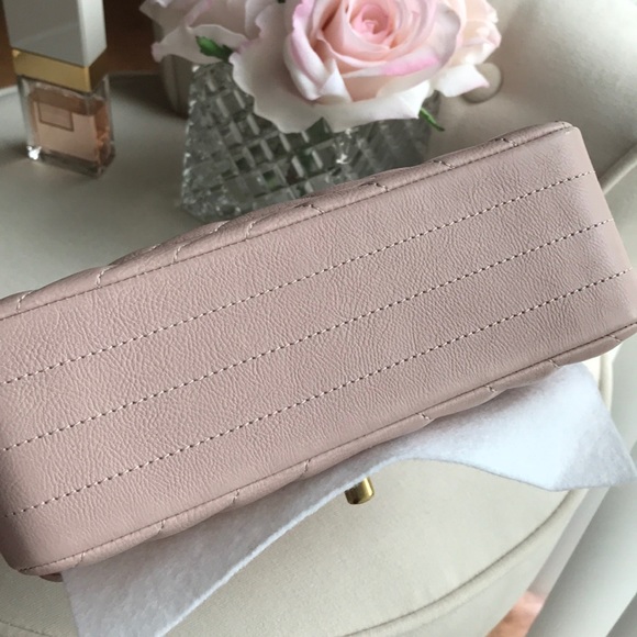 Chanel Chevron Flapbag - Picture 5 of 7